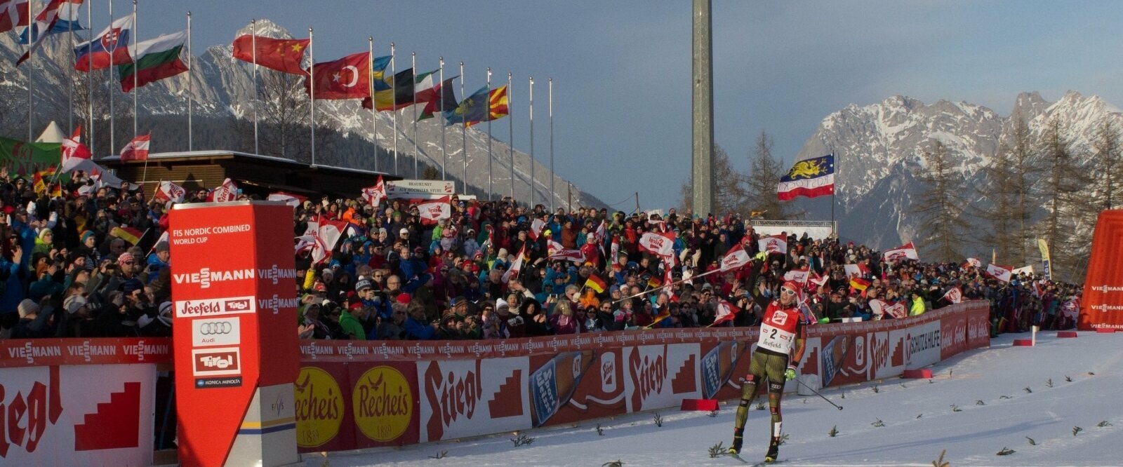 Gewinner über die Ziellienie